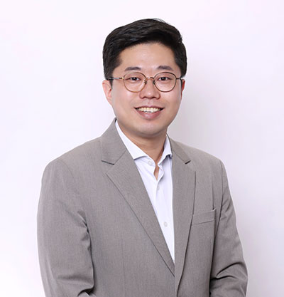 조진용 목사